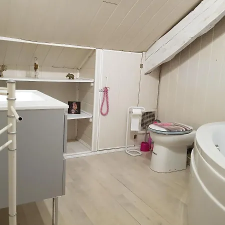 Maison De Campagne Familiale 10 Pers